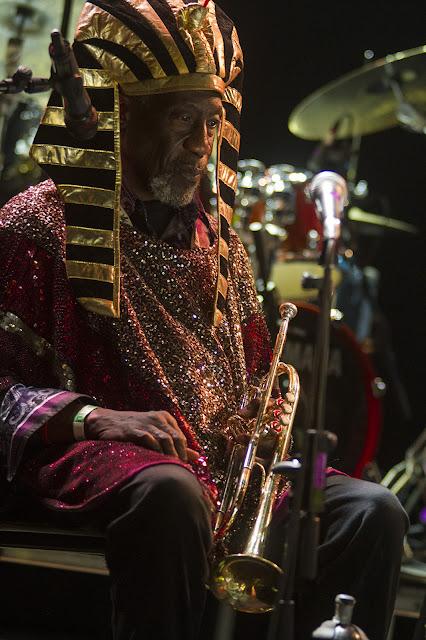 FOTO-SUN RA ARKESTRA: Fotos del concierto SUN RA ARKESTRA en la Sala Paral.lel 62