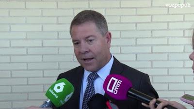 Lobato dimite y declara en el Supremo…Horas más tarde, comienza, en Sevilla, el 41 Congreso Federal del PSOE. Lobato dimite y declara en el Supremo…Horas más tarde, comienza, en Sevilla, el 41 Congreso Federal del PSOE.