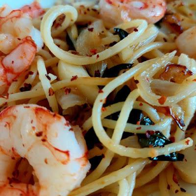 ESPAGUETIS CON GAMBAS