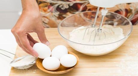 Bizcocho esponjoso en freidora de aire