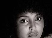 excitements: 'wave flag'