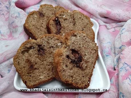 GÂTEAU À LA FARINE DE BLÉ COMPLET, BANANE, FROMAGE À LA CRÈME ET CHOCOLAT/ WHOLEWHEAT FLOUR, BANANA, CREAM CHEESE, CHOCOLATE CAKE / BIZCOCHO DE HARINA INTEGRAL, BANANA, QUESO CREMA Y CHOCOLATE / كيك دقيق القمح و الموز والجبن القشدي والشوكولاطة GÂTEAU À LA FARINE DE BLÉ COMPLET, BANANE, FROMAGE À LA CRÈME ET CHOCOLAT/ WHOLEWHEAT FLOUR, BANANA, CREAM CHEESE, CHOCOLATE CAKE / BIZCOCHO DE HARINA INTEGRAL, BANANA, QUESO CREMA Y CHOCOLATE / كيك دقيق القمح و الموز والجبن القشدي والشوكولاطة