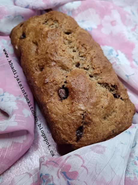 GÂTEAU À LA FARINE DE BLÉ COMPLET, BANANE, FROMAGE À LA CRÈME ET CHOCOLAT/ WHOLEWHEAT FLOUR, BANANA, CREAM CHEESE, CHOCOLATE CAKE / BIZCOCHO DE HARINA INTEGRAL, BANANA, QUESO CREMA Y CHOCOLATE / كيك دقيق القمح و الموز والجبن القشدي والشوكولاطة GÂTEAU À LA FARINE DE BLÉ COMPLET, BANANE, FROMAGE À LA CRÈME ET CHOCOLAT/ WHOLEWHEAT FLOUR, BANANA, CREAM CHEESE, CHOCOLATE CAKE / BIZCOCHO DE HARINA INTEGRAL, BANANA, QUESO CREMA Y CHOCOLATE / كيك دقيق القمح و الموز والجبن القشدي والشوكولاطة