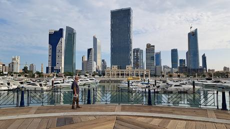 KUWAIT : UN PAÍS PARTICULAR KUWAIT : UN PAÍS PARTICULAR