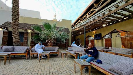 KUWAIT : UN PAÍS PARTICULAR KUWAIT : UN PAÍS PARTICULAR