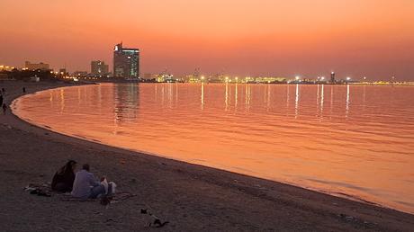 KUWAIT : UN PAÍS PARTICULAR KUWAIT : UN PAÍS PARTICULAR