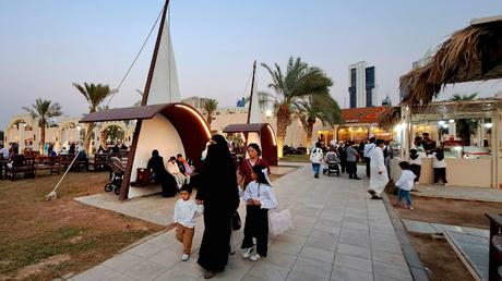 KUWAIT : UN PAÍS PARTICULAR KUWAIT : UN PAÍS PARTICULAR