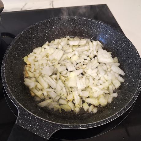 Tallarines con queso crema y salmón Tallarines con queso crema y salmón