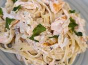 Tallarines queso crema salmón