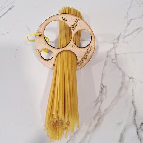 Tallarines con queso crema y salmón Tallarines con queso crema y salmón