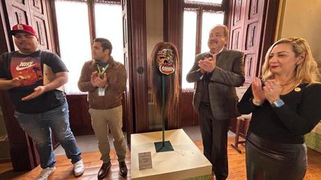 Donan máscaras de Tastuanes al Museo Nacional de la Máscara para enriquecer el acervo cultural potosino
