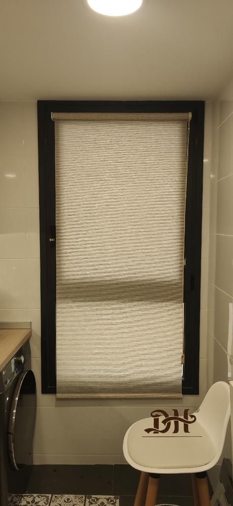 - Estores Enrollable, ventana.