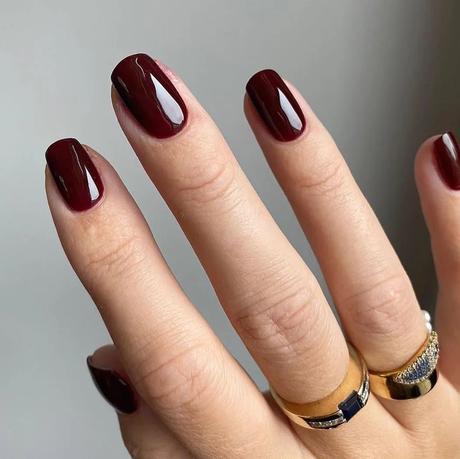 Estos 9 colores de esmaltes no tan clásicos que le dan un toque diferente a tus uñas. Estos 9 colores de esmaltes no tan clásicos que le dan un toque diferente a tus uñas.