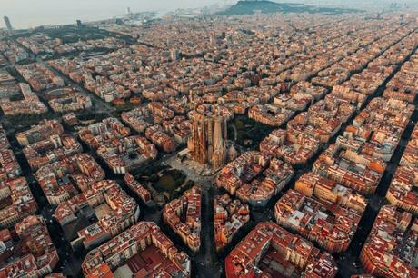 Cómo encontrar las mejores salas para llevar a cabo eventos en Barcelona