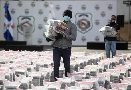 Guatemala asegura fue en RD que metieron cocaína a contenedor.