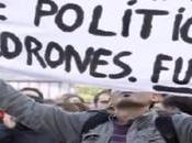 Sobran mitad políticos España