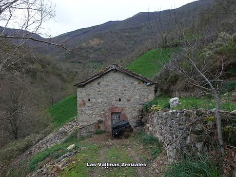 La Reboḷḷada-Cuarmichán-La Sierra la Serrantina-L´Escureo-El Tornu