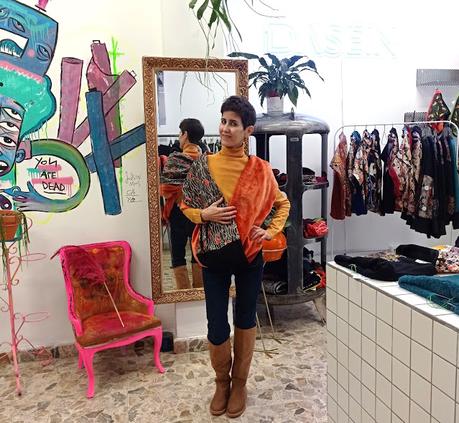 BLOGSSIPGIRL TE PRESENTA: LUCÍA RODRÍGUEZ ATELIER.  COLORES, ESTAMPADOS, TEJIDOS Y MUCHA CREATIVIDAD.