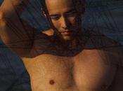 sounds strange (but like