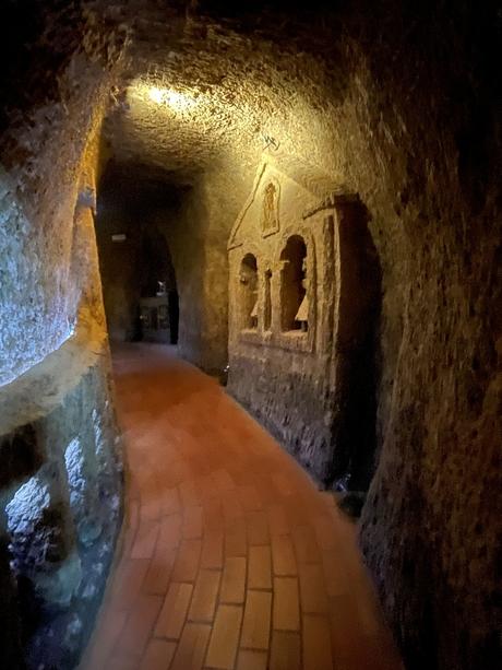 Cuevas de Valdevimbre