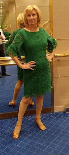 DE ENCAJE VERDE💚Y🩷DE LENTEJUELAS ROSA