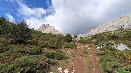 Salida hacia las camperas previas al Collado de la Pedrera
