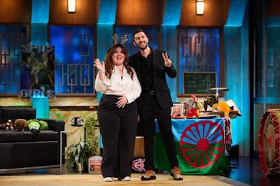 Los agricultores protestan contra el acuerdo con Mercosur…Y el rey Felipe VIº condecora a Meloni con una medalla. Los agricultores protestan contra el acuerdo con Mercosur…Y el rey Felipe VIº condecora a Meloni con una medalla.