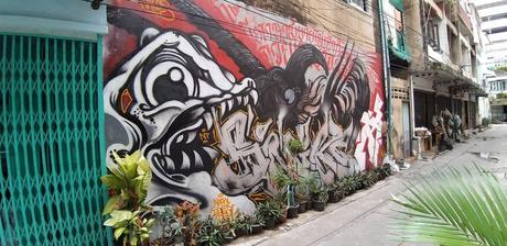 El floreciente arte del graffiti en Bangkok: una evolución creativa.