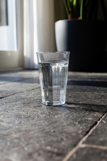 Vaso con agua