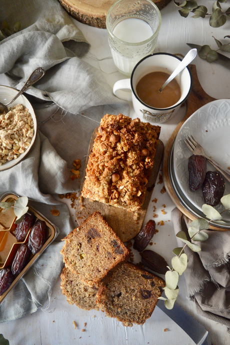 pan-de-platano-y-datiles