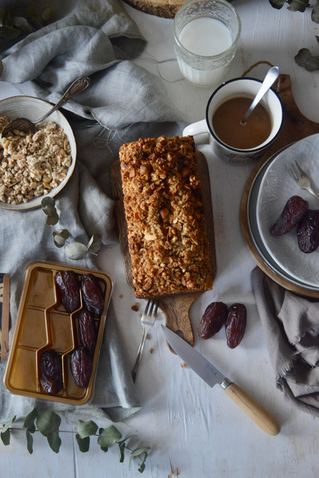 pan-de-platano-y-datiles