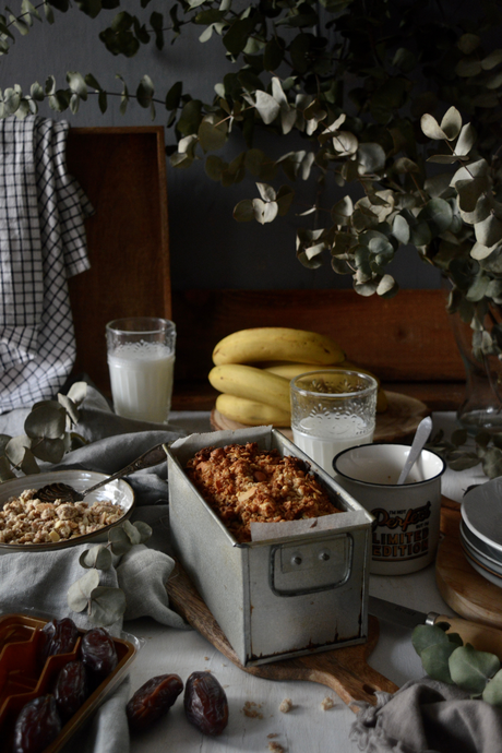 pan-de-platano-y-datiles