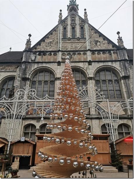 Zurich-Museo.Nacional-mercado