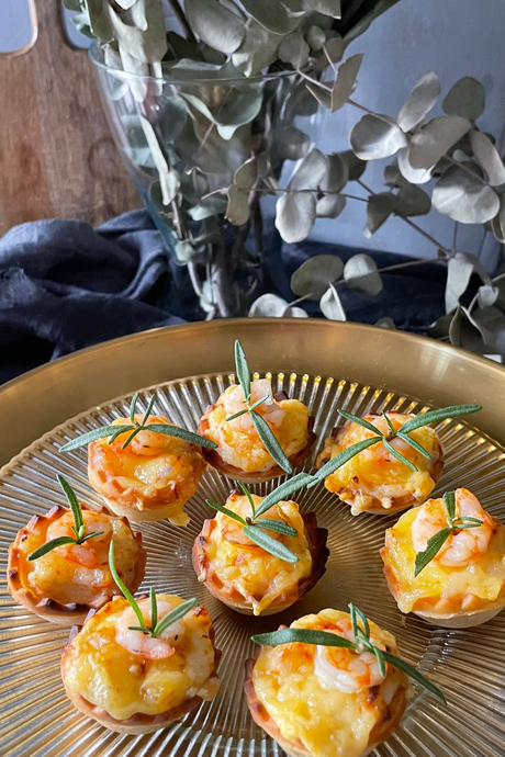 tartaletas-de-gambas-merluza-y-bechamel