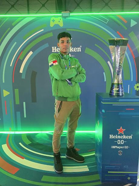 Heineken® y Eduardo Osorio viajan a Madrid para la final de Player 00 en Gamergy. Heineken® y Eduardo Osorio viajan a Madrid para la final de Player 00 en Gamergy.