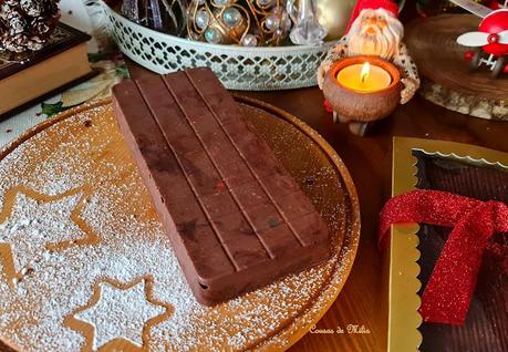 Turrón de tres chocolates con tropezones Turrón de tres chocolates con tropezones
