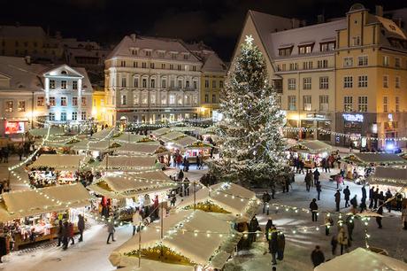 Luz y prosperidad: breve historia en imágenes del árbol de Navidad Luz y prosperidad: breve historia en imágenes del árbol de Navidad