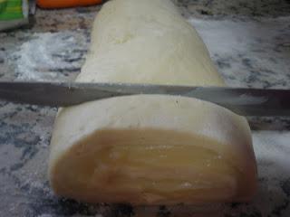 ROSENKUCHEN  DE CREMA