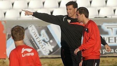 Actualidad Sevillista: Debut de Míchel al frente del Sevilla FC.