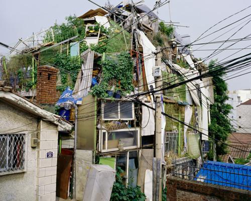 polychroniadis:

‘Accidental House’, photography by Eric...