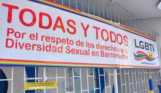 Policías colombianos discriminan a pareja gay en Santa Marta