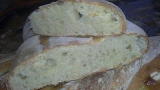 Pan cortijero, con reciente casera