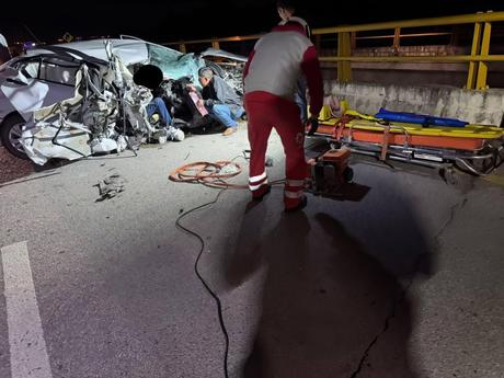 Milagroso rescate de dos personas tras accidente en el puente Birmania, Ciudad Valles