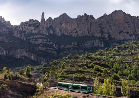 10 de los viajes en tren más pintorescos de Europa Barcelona a Montserrat
