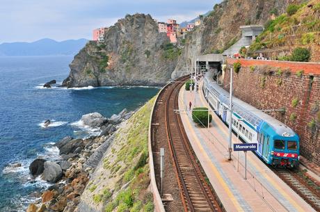 10 de los viajes en tren más pintorescos de Europa Cinque Terre Express