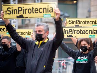 Torremolinos prohíbe los petardos en Navidad con multas de hasta 1.500 euros.