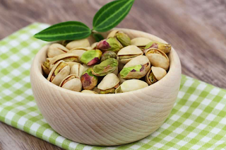 Un estudio encuentra que el consumo diario de pistaches aumenta la densidad del pigmento macular.