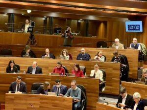 Gamarra dice que el PP «prima el interés general» cuando vota con Junts mientras Sánchez solo busca «seguir en el poder» Gamarra dice que el PP «prima el interés general» cuando vota con Junts mientras Sánchez solo busca «seguir en el poder»
