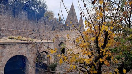IRAK : LALISH Y LOS YAZIDÍES IRAK : LALISH Y LOS YAZIDÍES