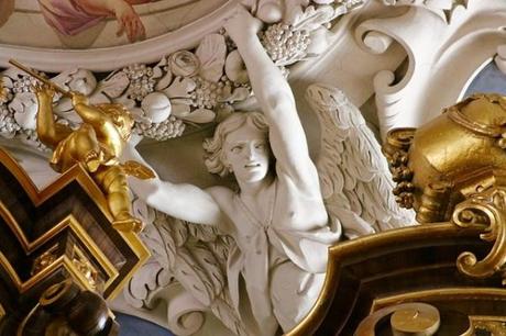 Sumérgete en la magia de obispo y oro: experiencias inolvidables.